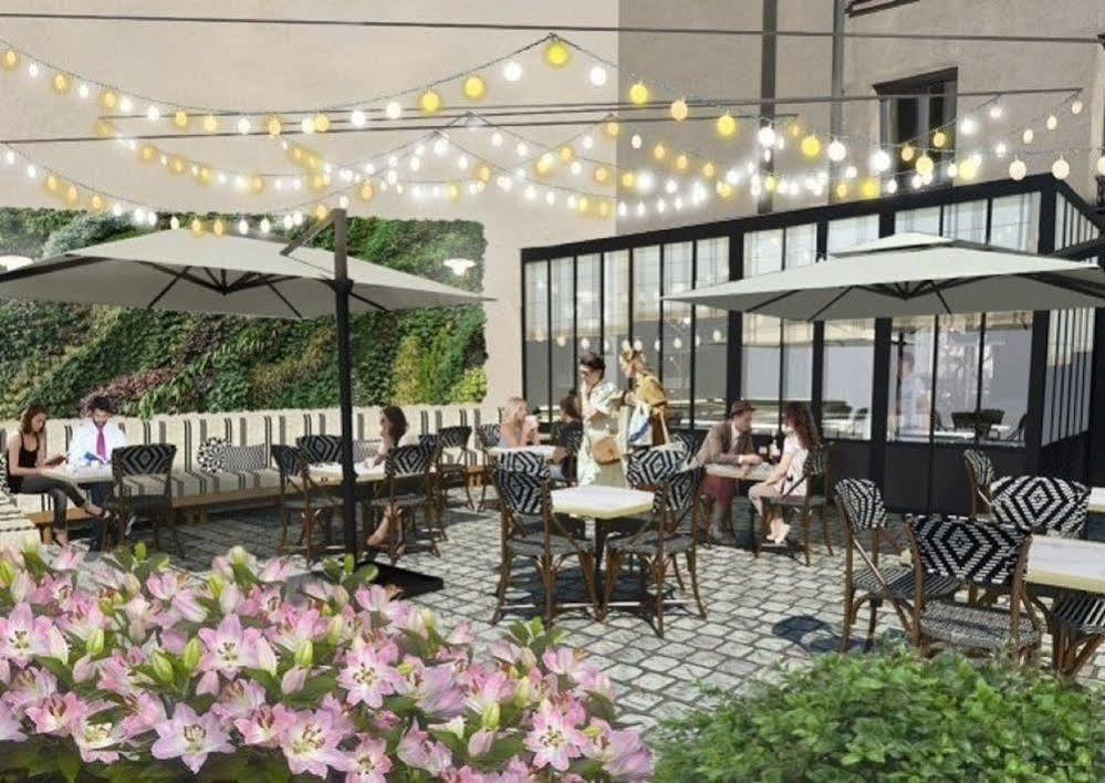 Restaurant Au Boeuf Couronné Parigi